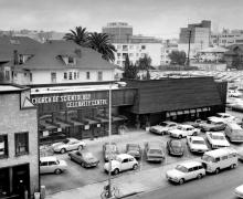 Het eerste Celebrity Centre in Los Angeles, Californië in 1969.