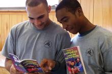 Delinquentes juvenis em Tampa, Florida, participam num curso de reabilitação baseado nas descobertas de L. Ron Hubbard.